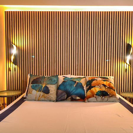 Le Clarisse Pigna Apartment Roma Exterior foto